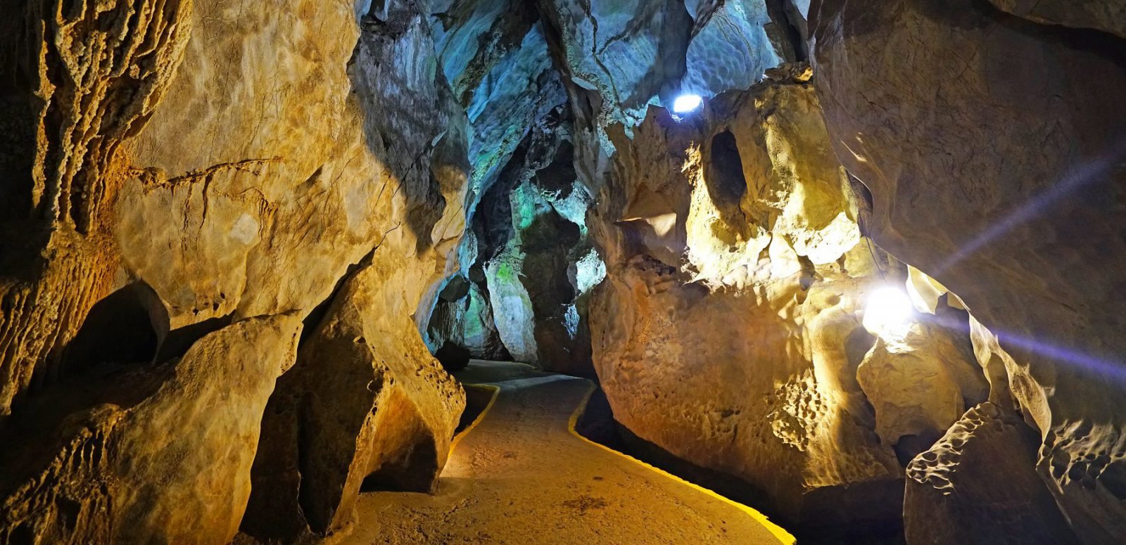 Cave of the Indian in Vinales